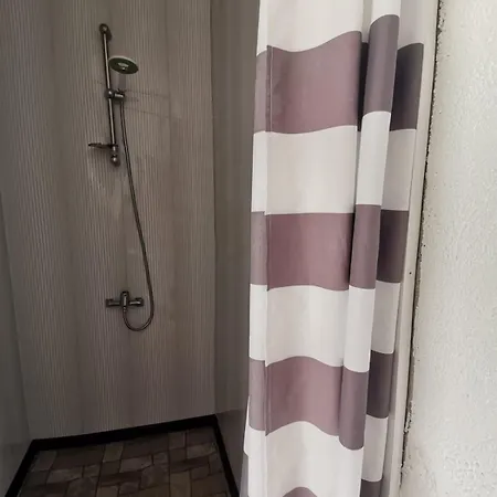 Casuta Din Gradina Lägenhet Două Mai