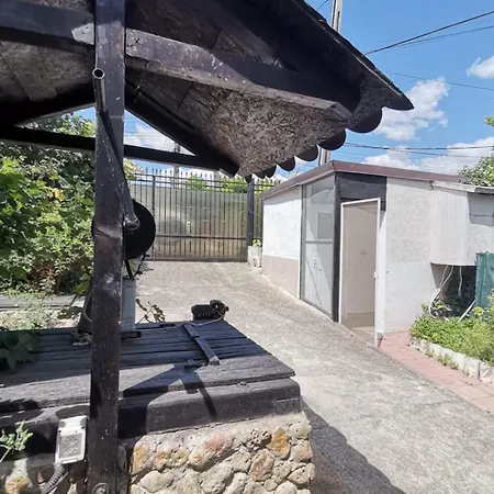 Casuta Din Gradina Lägenhet Două Mai