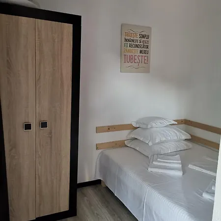 Lägenhet Casuta Din Gradina *