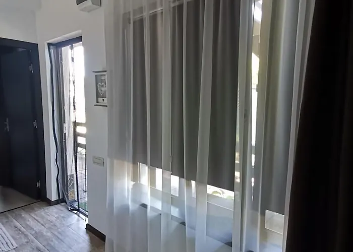 Casuta Din Gradina Διαμέρισμα Două Mai